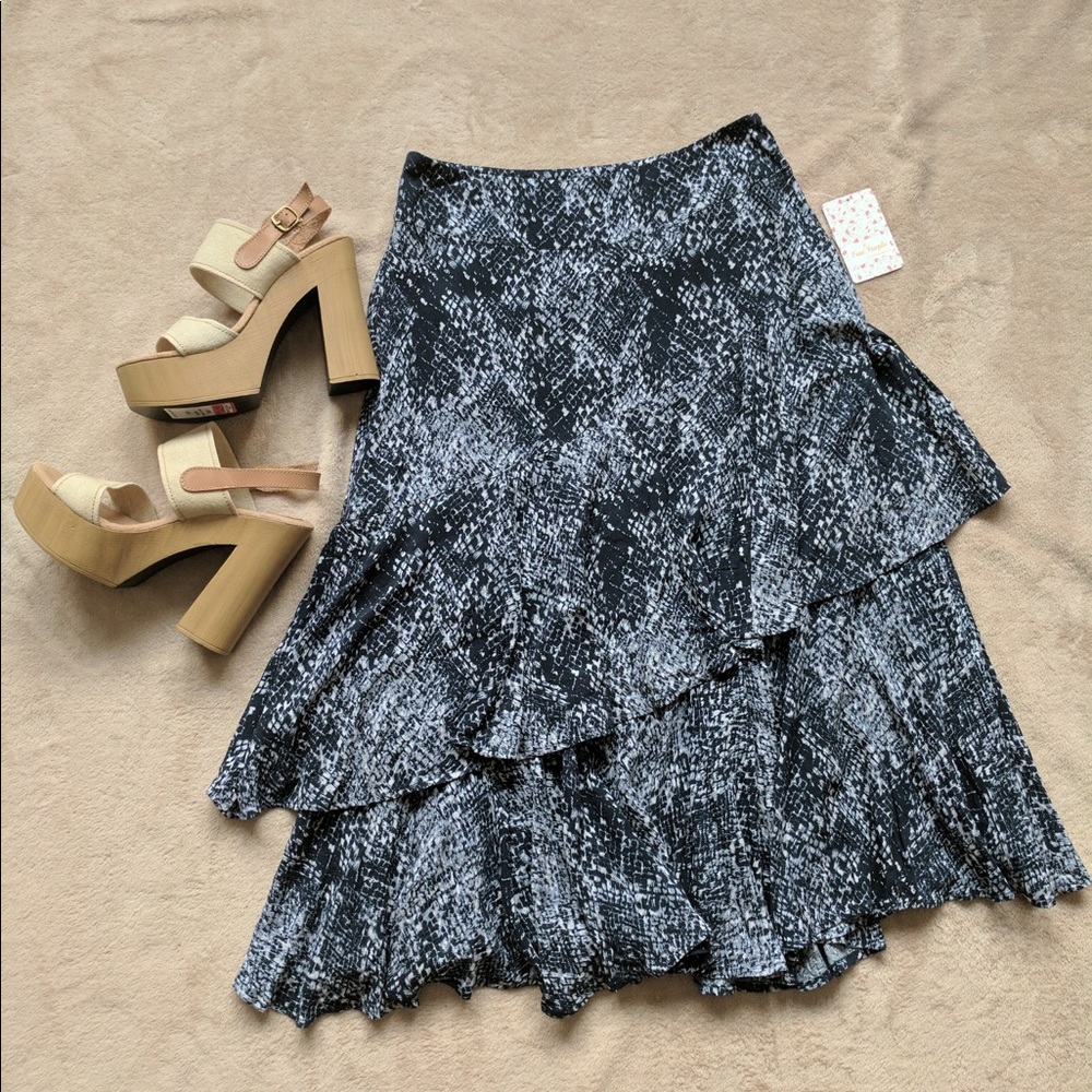 Free people printed float skirt sz S NWT
